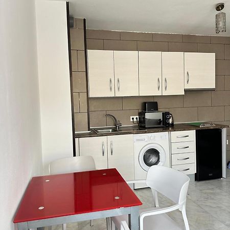 Apartamentos Playa Huelin Málaga Dış mekan fotoğraf